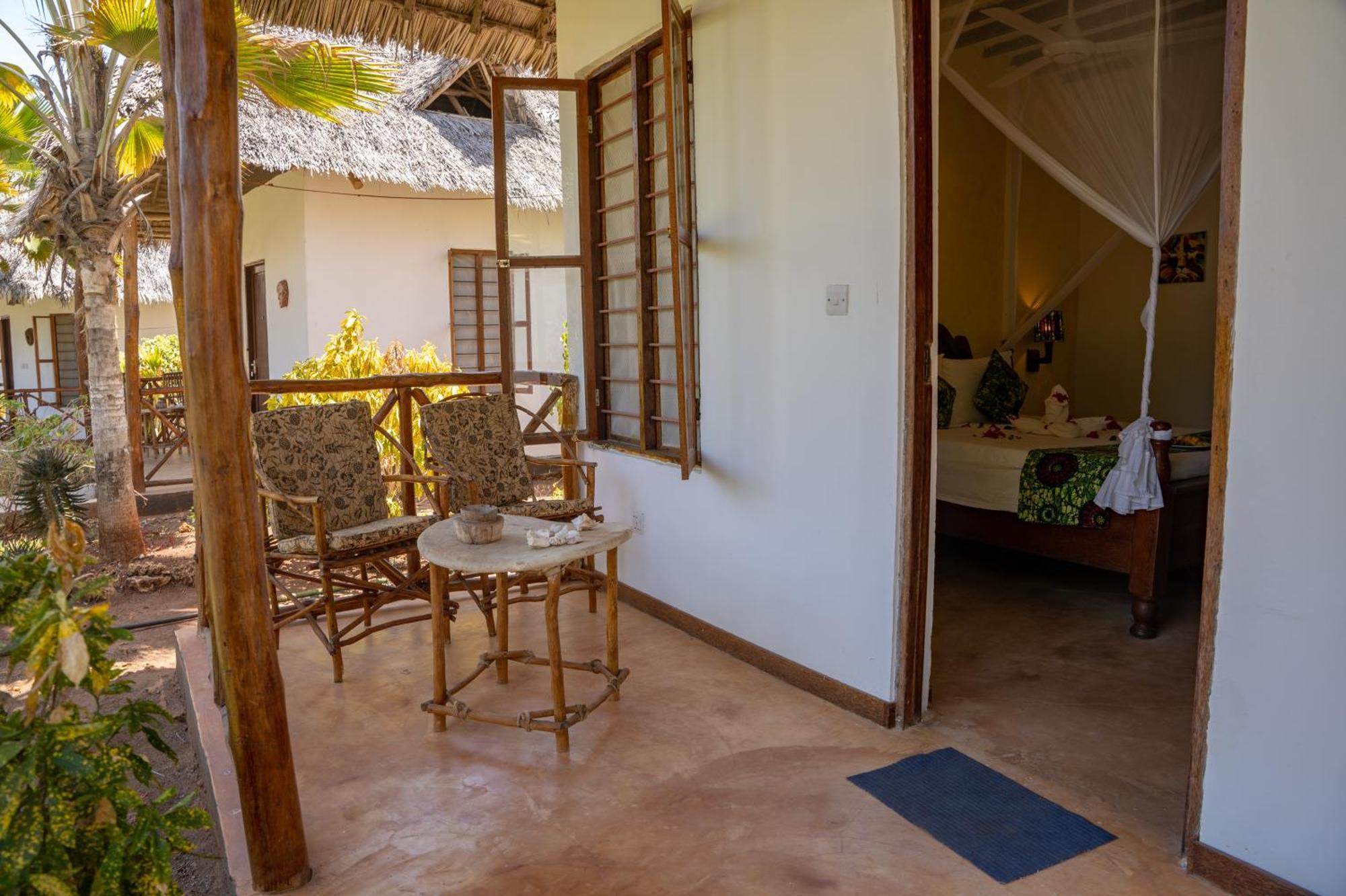 Mawimbi Bungalows Нунгви Екстериор снимка